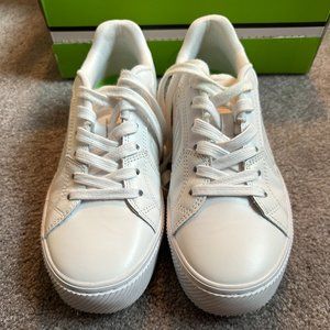 New Cariuma Salvas White Leather Sneakers 7.5 medium